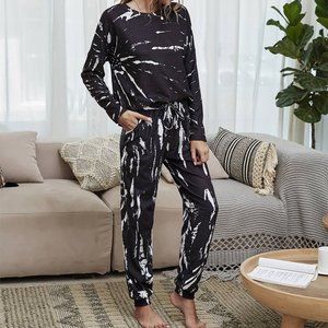 Marble Print Long-Sleeve Tee & Jogger Set
